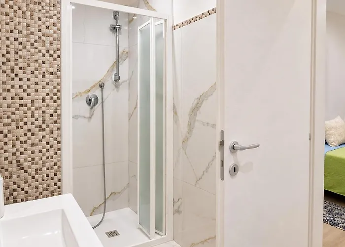 Riviera Albachiara Anzio B&B